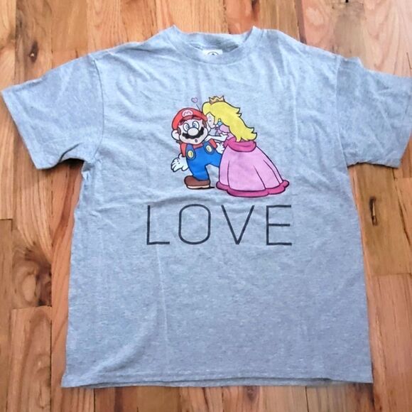 🤸‍♀️3 for 12🤸‍♂️ Youth Mario Peaches LOVE Tee Small - Picture 1 of 3